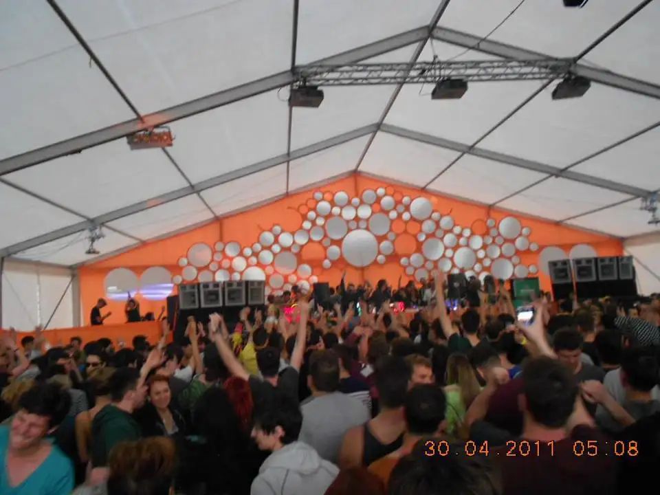 sunwaves dots