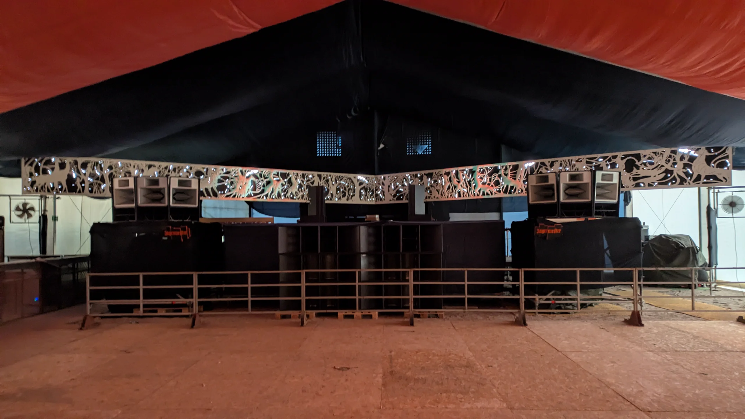 stageset, sunwaves 35